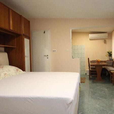 Apartman Gabriel Подгора Екстериор снимка