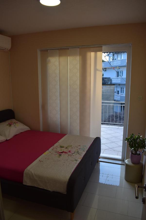 Apartman Gabriel Подгора Екстериор снимка