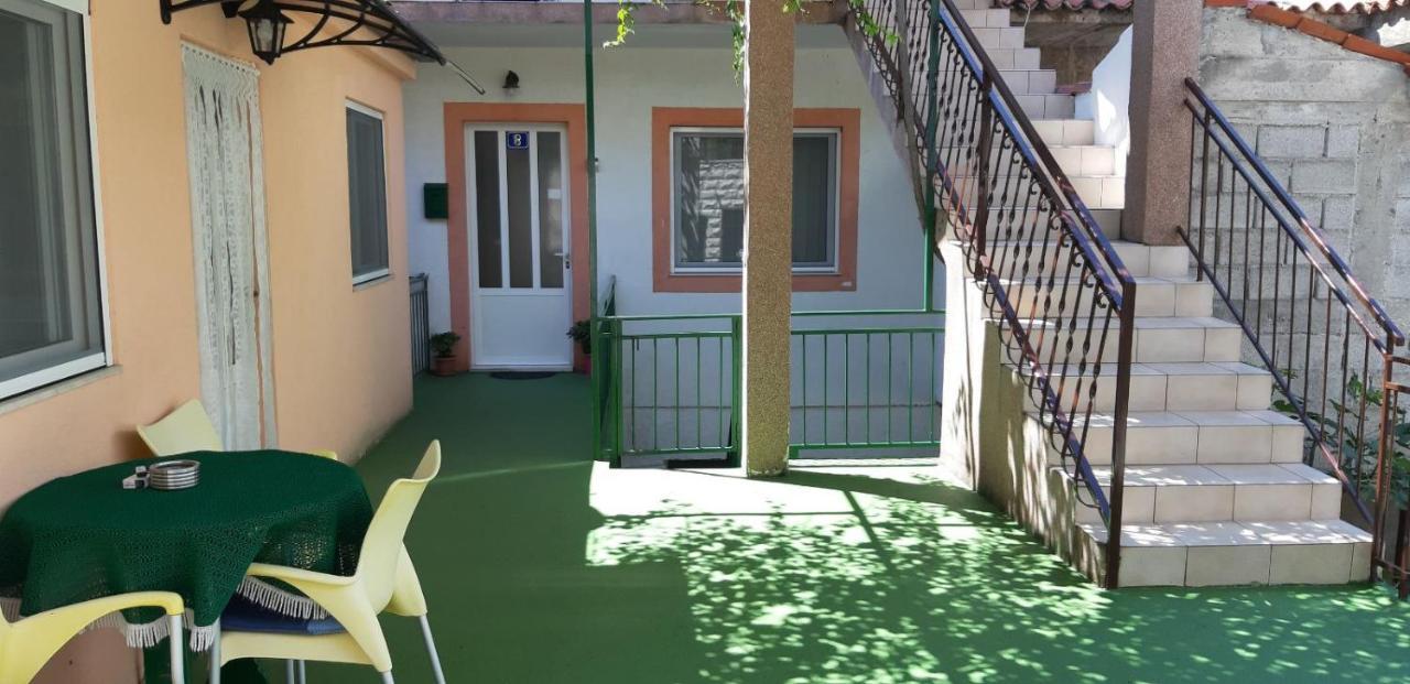 Apartman Gabriel Подгора Екстериор снимка